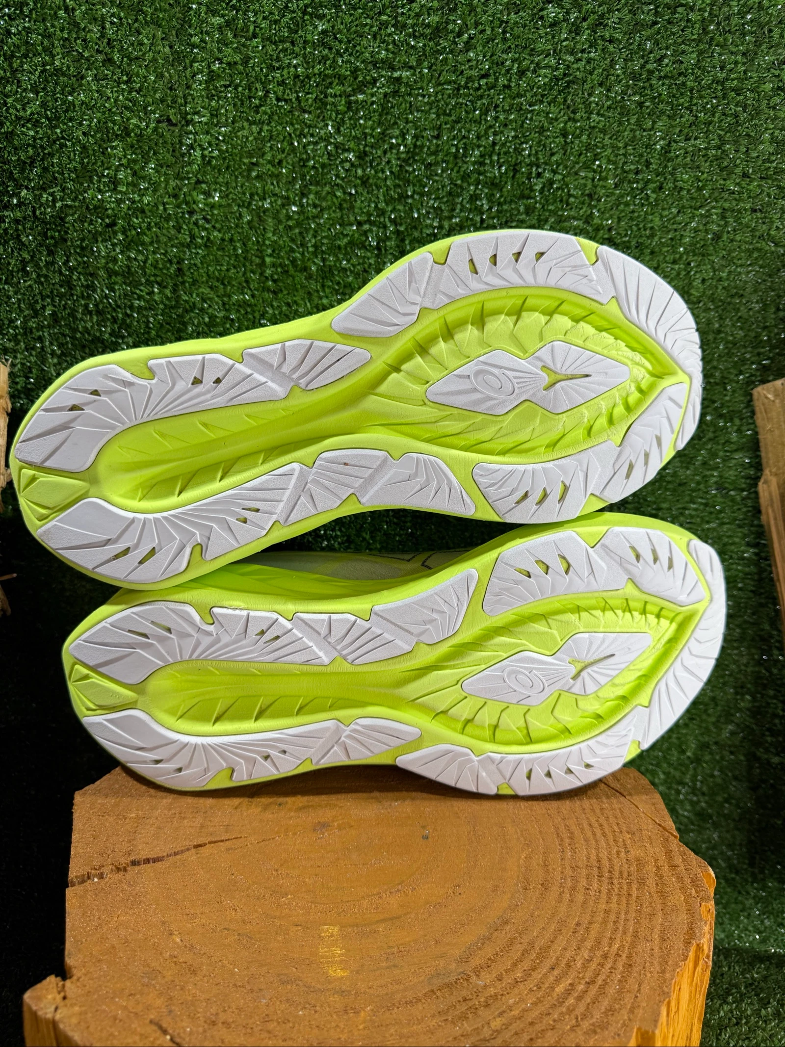 Asics Novablast 4 Running Run Road Running Shoes Size EU 45 JP 28.5cm – photo 12